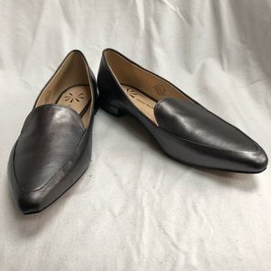 Pewter Isaac Mizrahi Leather Flats